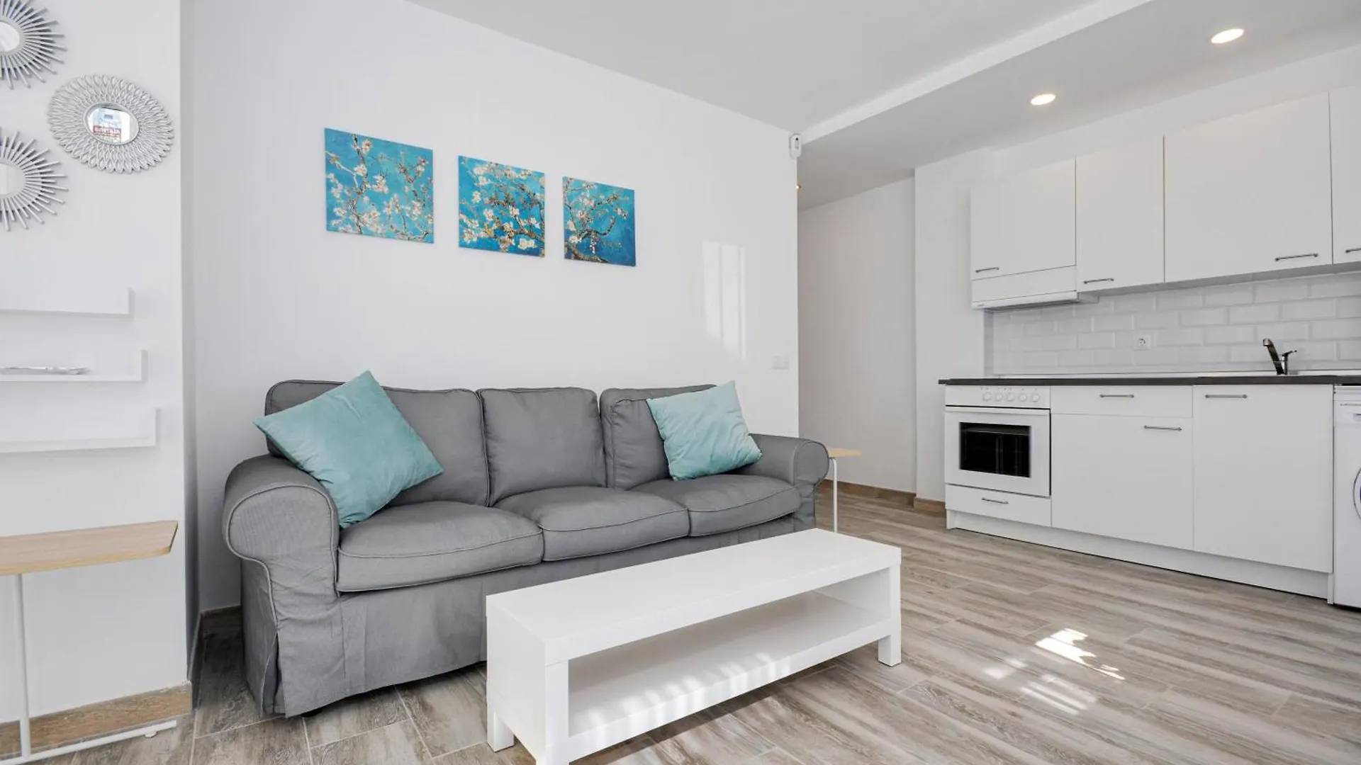 Bajo La Cala Del Moral Apartment