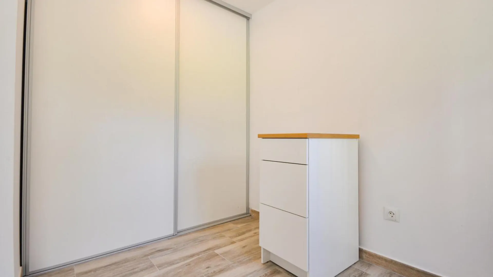 Bajo La Cala Del Moral Apartment